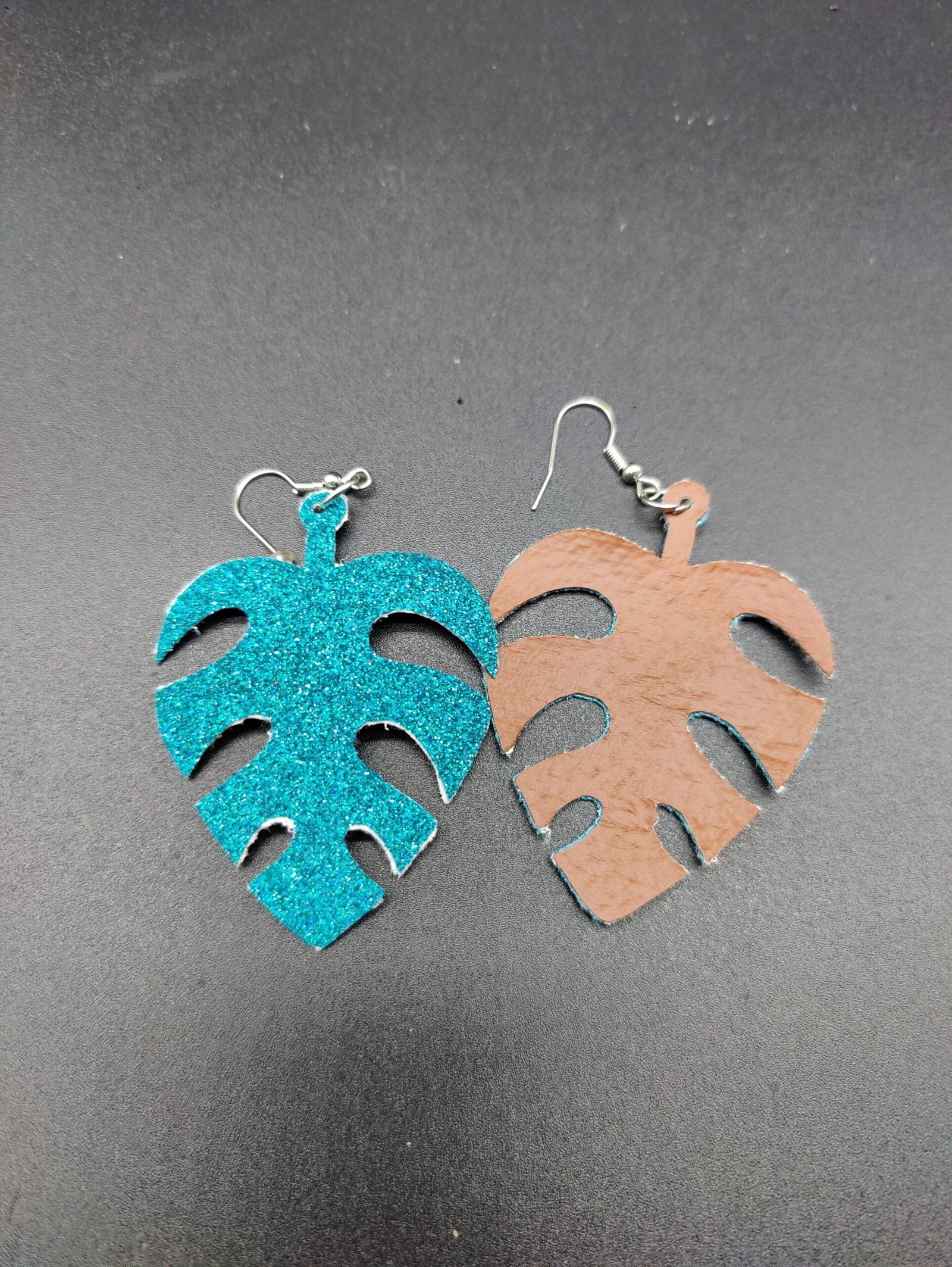 Leather Monstera Leaf